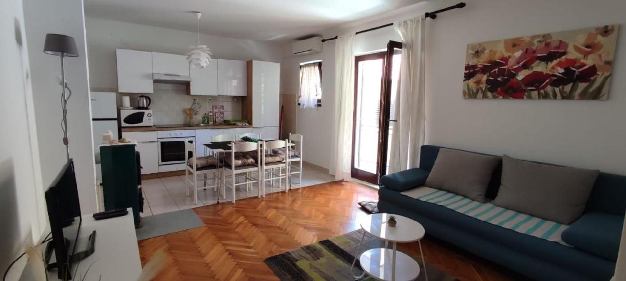 Delfin Apartments Zadar Eksteriør billede