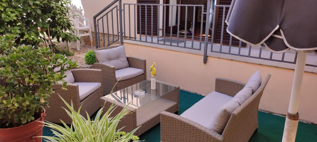 Delfin Apartments Zadar Eksteriør billede